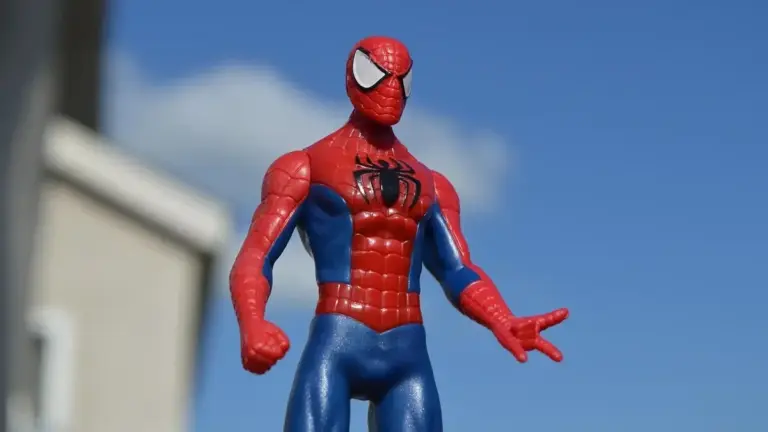 Personaggi dei fumetti senza superpoteri: quali capacità possono rendere interessante un eroe