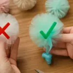 Pompon di lana con una forchetta: passaggi per legarli e rifilarli