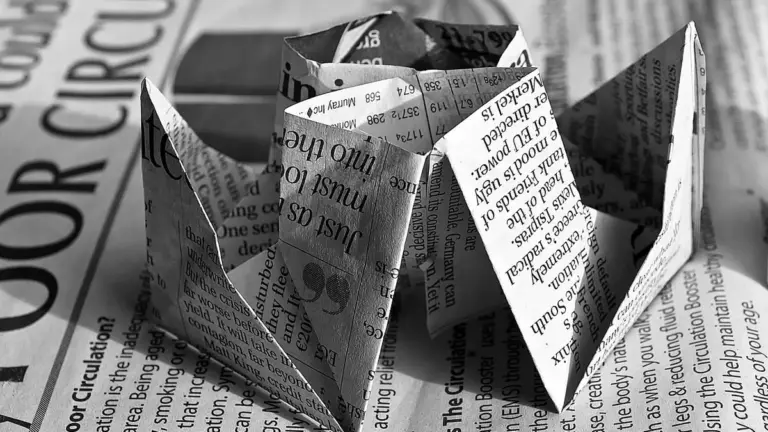 Costruzioni a tempo con fogli di giornale: come sfidarsi a fare un ponte
